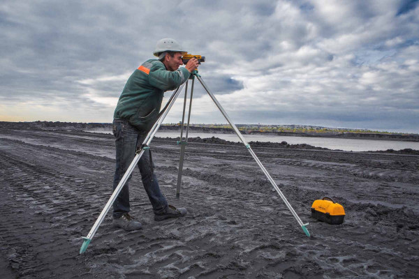 Servicios de Topografía · Topógrafos Servicios Topográficos y Geomáticos Huerta de Valdecarábanos